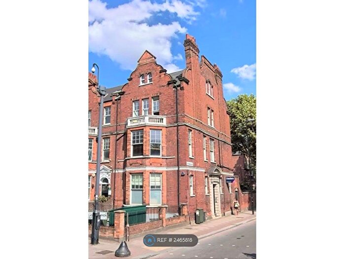 1 Bedroom Flat To Rent In Clapham Common South Side, London, SW4