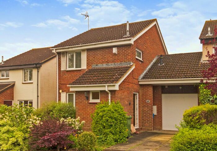 3 Bedroom Semi-Detached House To Rent In Summerhayes, Great Linford, MK14