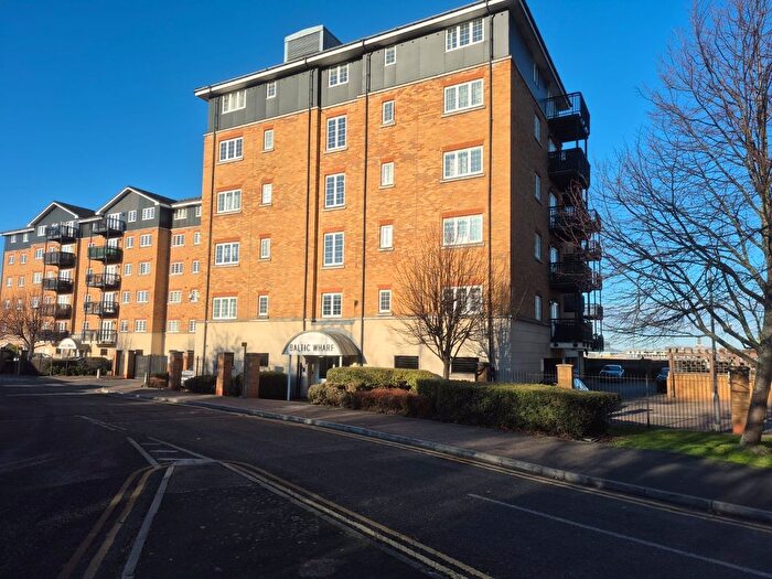 2 Bedroom Flat For Sale In Flat, Baltic Wharf, Clifton Marine Parade, Gravesend, Kent, DA11