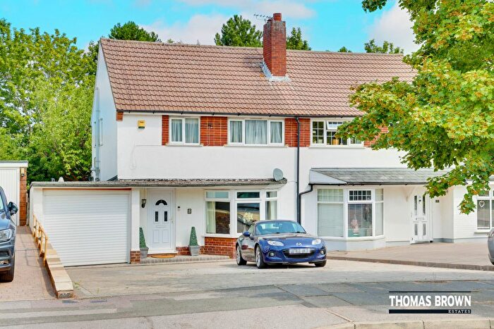 3 Bedroom Semi-Detached House For Sale In Tintagel Road, Orpington, BR5