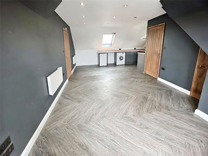 2 Bedroom Flat To Rent In Ansley, Nuneaton, Warwickshire, CV10