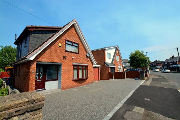 3 Bedroom Detached House For Sale In Millbrook Ave, Denton, M34