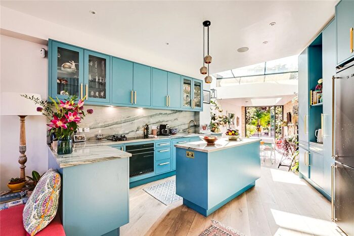 4 Bedroom End Of Terrace House To Rent In Sulgrave Road, Brook Green, London, W6