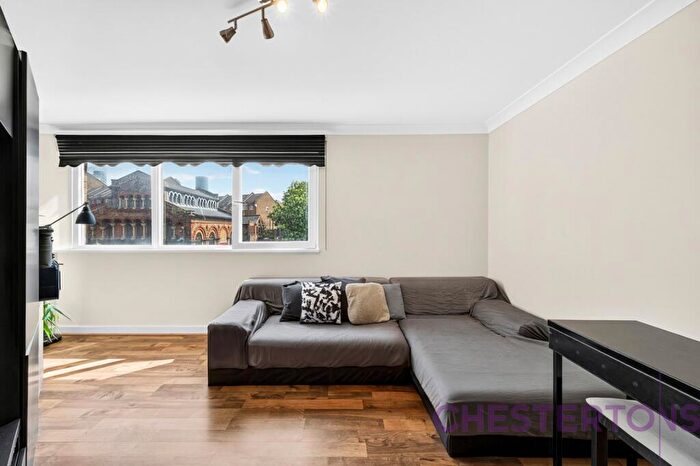 2 Bedroom Property To Rent In Westferry Road, Cubitt Town, E14