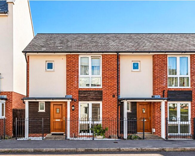 3 Bedroom House For Sale In Mallory Road, Basingstoke, RG24