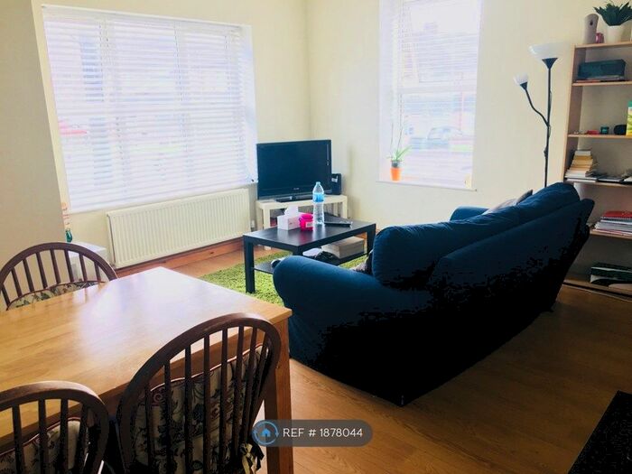 1 Bedroom Flat To Rent In Lower Hanham Road, Hanham, Bristol, BS15