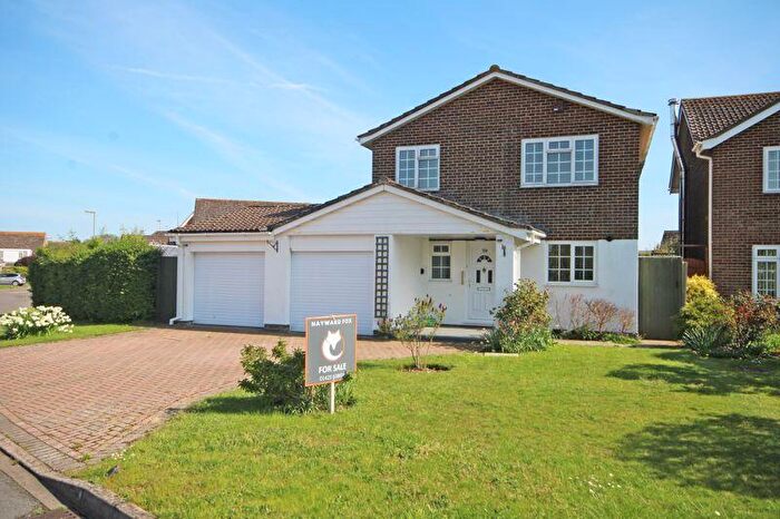 4 Bedroom Detached House To Rent In Silverdale, Barton On Sea, BH25