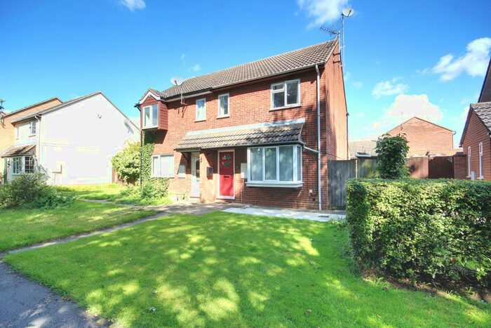 3 Bedroom Semi-Detached House To Rent In St. Marys Close, Bluntisham, Huntingdon, PE28