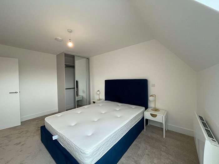 1 Bedroom Flat To Rent In St. Albans Road, Watford, WD24