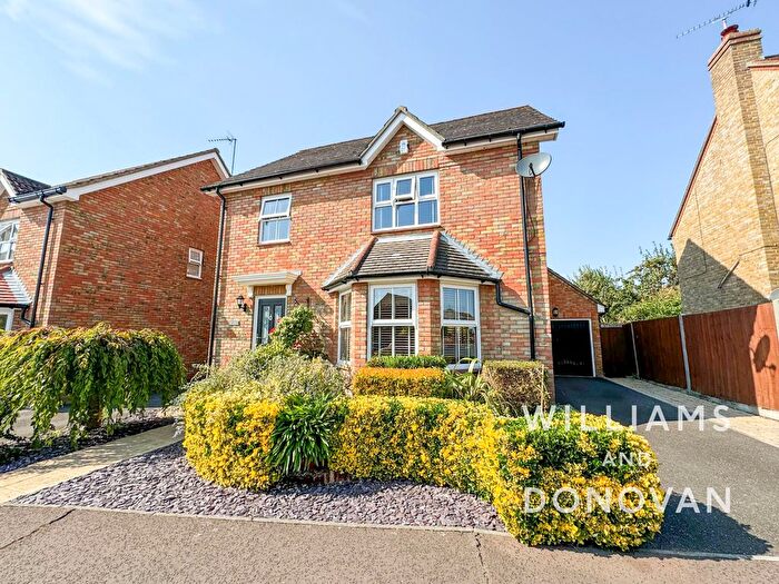 4 Bedroom Detached House For Sale In Millview Meadows, Rochford, SS4