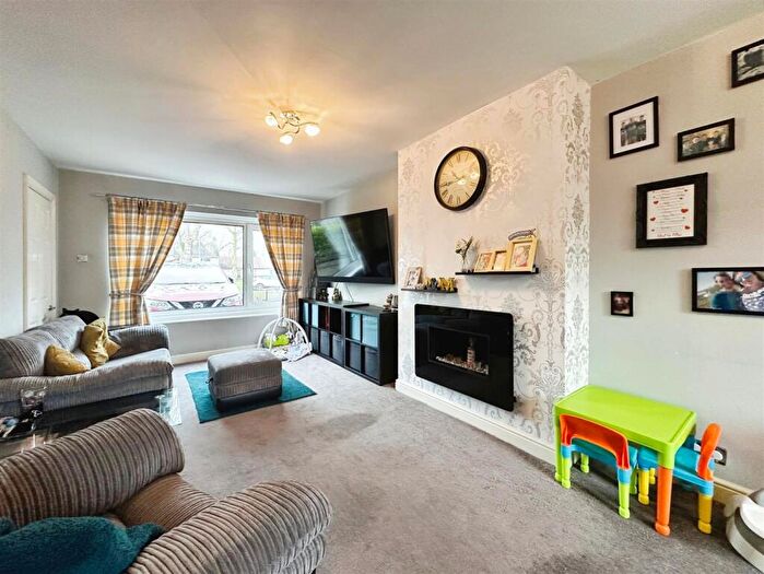 3 Bedroom Terraced House For Sale In Wymersley Road, Hull, HU5