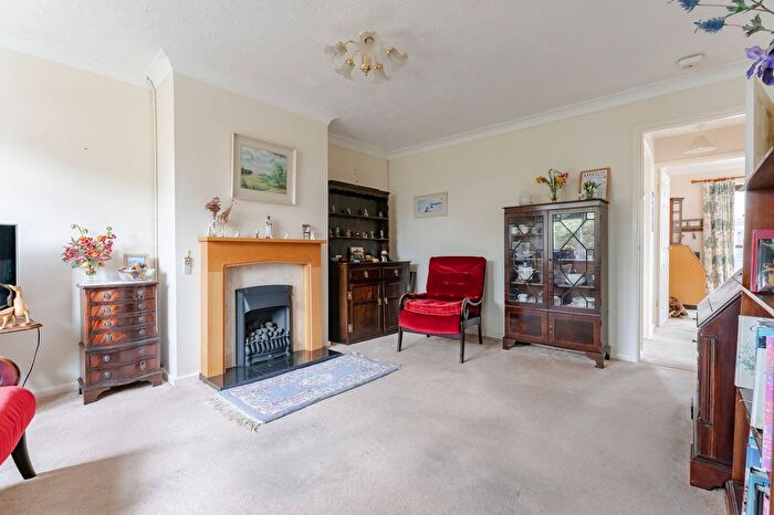 2 Bedroom Semi-detached Bungalow For Sale In Chapel Close, Reepham, NR10