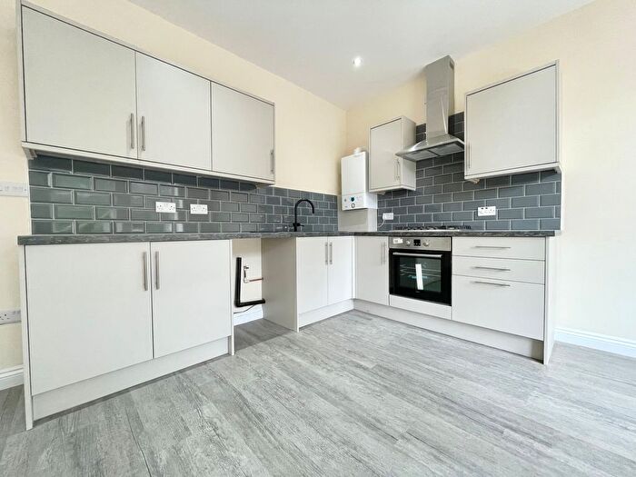 2 Bedroom Flat To Rent In Clarkegrove Road, Sheffield, S10