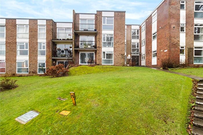2 Bedroom Flat For Sale In Mill Lane, Crowborough, East Sussex, TN6