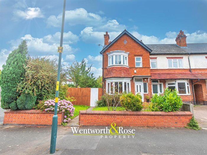 3 Bedroom End Of Terrace House For Sale In Tennal Road, Harborne, Birmingham, B32