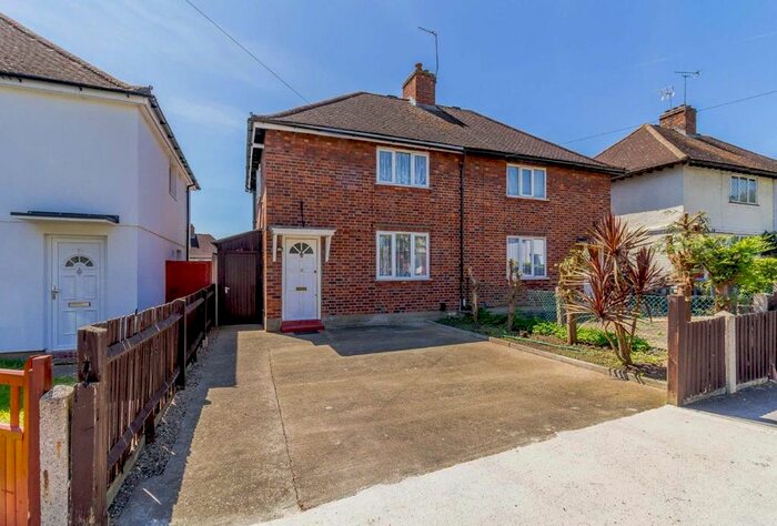 3 Bedroom Property To Rent In Ernest Road, Norbiton, Kingston Upon Thames, KT1