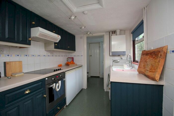 2 Bedroom Property To Rent In Oaks Road, Tenterden TN30