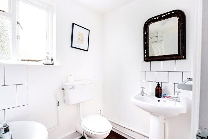 1 Bedroom Flat For Sale In Mabley Street, Hackney, London, E9