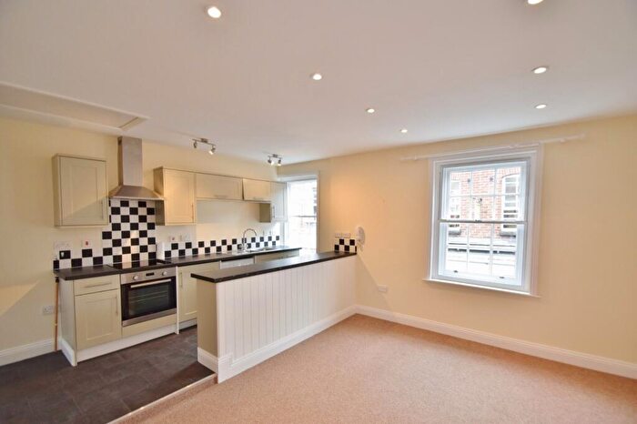 1 Bedroom Flat To Rent In Winchester City Centre, SO23