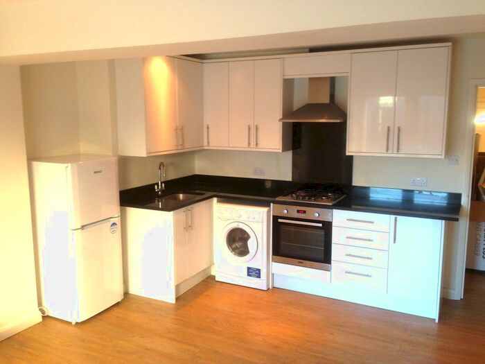 1 Bedroom Flat To Rent In Flat A, Tanfield Road, Croydon, CR0