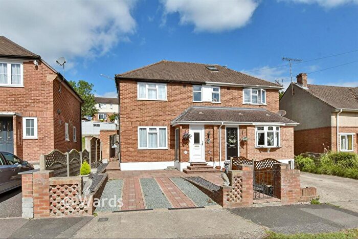 2 Bedroom Semi Detached House For Sale In Concord Avenue, Chatham, Kent, ME5