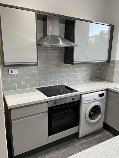 2 Bedroom Flat To Rent In Perth Road, Dundee, DD1