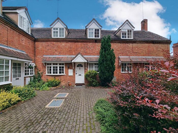 2 Bedroom Terraced House To Rent In Bridge Street, Kenilworth, CV8