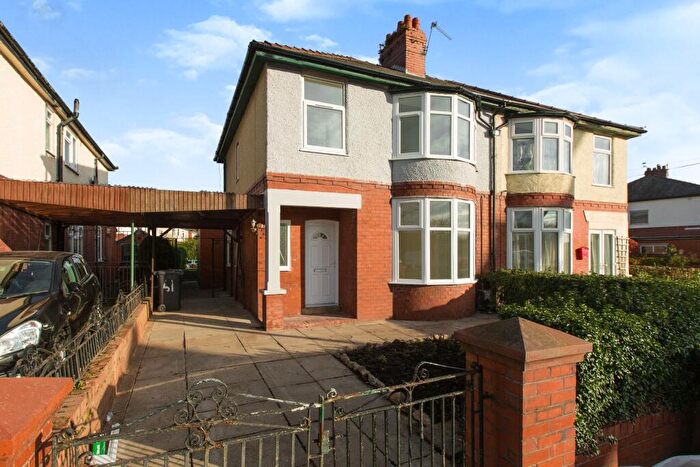 3 Bedroom Semi Detached House To Rent In Broadgate, Preston, Lancashire, PR1