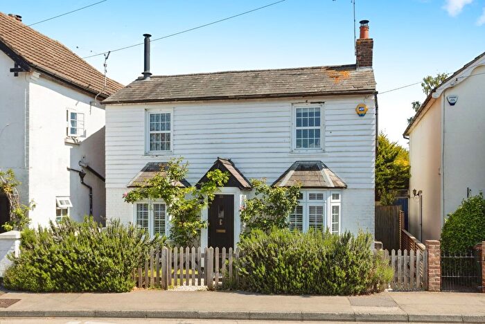 3 Bedroom Detached House For Sale In Maidstone Road, Paddock Wood, Tonbridge, Kent, TN12