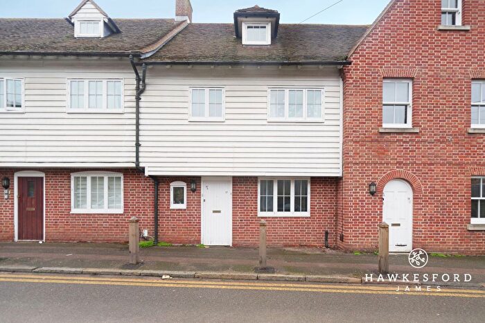 2 Bedroom Flat For Sale In Crown Road, Sittingbourne, ME10