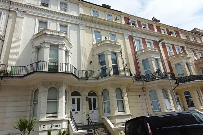 Studio To Rent In Jevington Gardens, Eastbourne, BN21