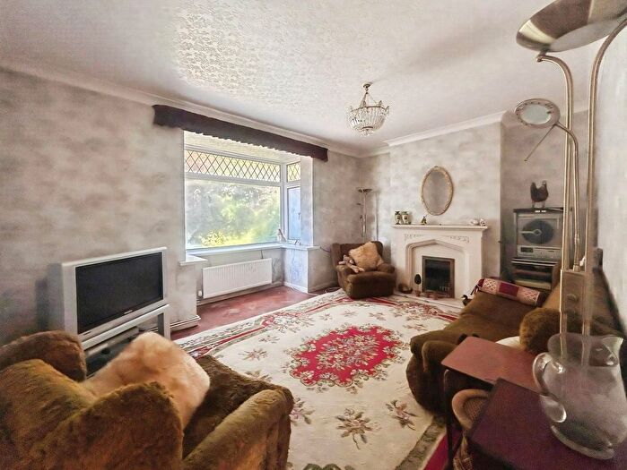 4 Bedroom Semi-Detached House For Sale In Oaklands Road, Bridgend, CF31