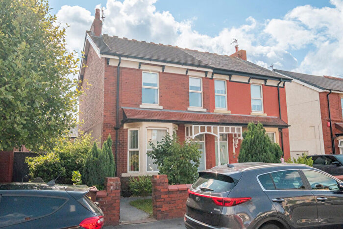 2 Bedroom Apartment For Sale In Woodlands Road, Ansdell, FY8