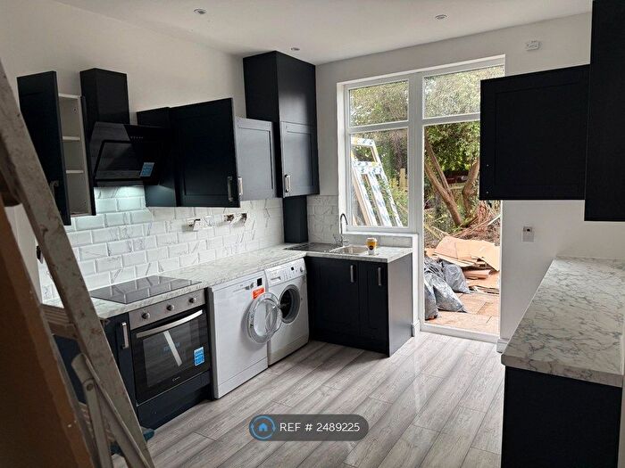 3 Bedroom Terraced House To Rent In Enfield Road, Coventry, CV2