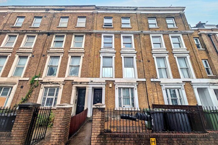 3 Bedroom Maisonette For Sale In C New Cross Road, New Cross, London, SE14