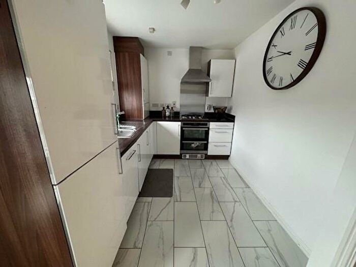 4 Bedroom Town House To Rent In Marshfoot Close, Aveley, Thurrock, RM15