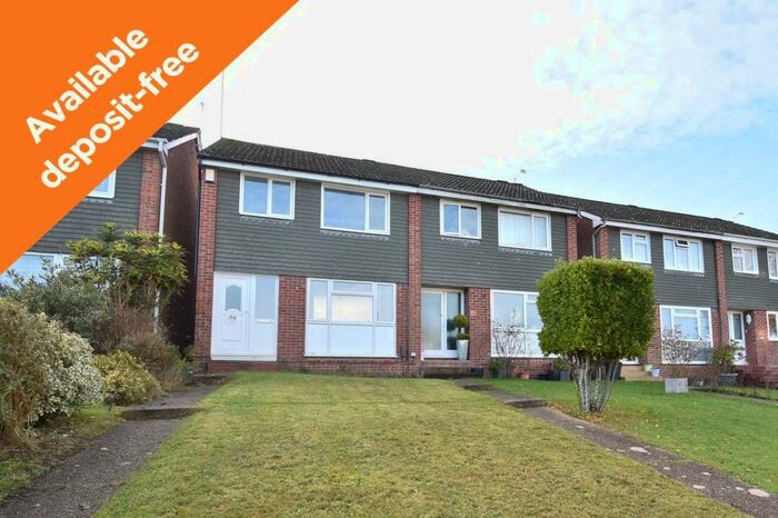 3 Bedroom Semi-Detached House To Rent In Deposit-free Option Available - James Copse Road, Waterlooville, PO8