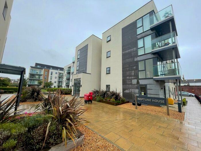 2 Bedroom Retirement Property To Rent In Heene Road, Worthing, BN11