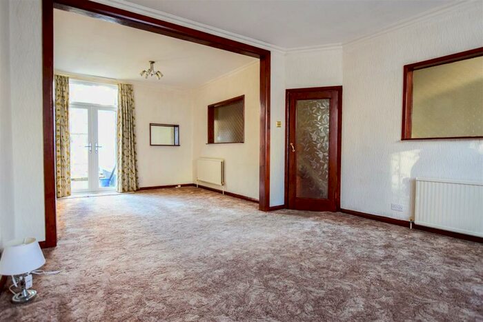 4 Bedroom Terraced House To Rent In Stuart Road, Gillingham, ME7