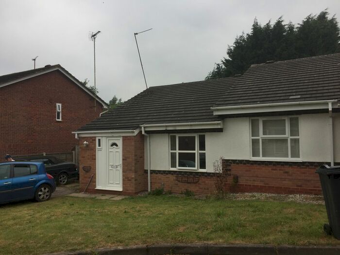 2 Bedroom Bungalow To Rent In Humphrey Middlemore Drive, Harborne, B17