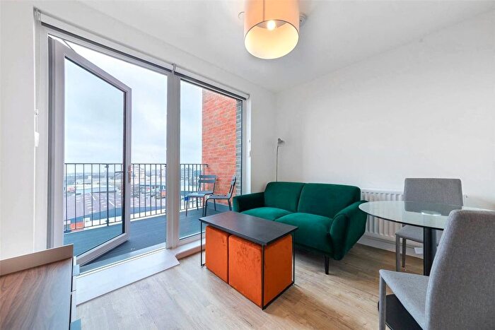 Studio To Rent In Pump Lane, Hayes, UB3