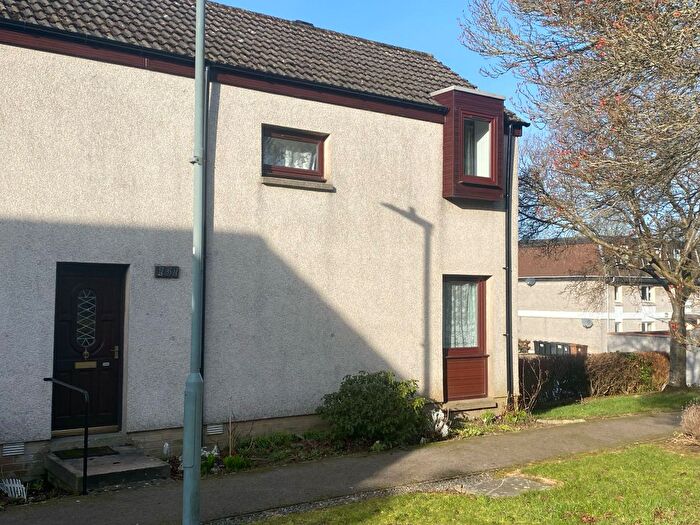 2 Bedroom Semi-Detached House For Sale In Johnston Gardens North, Aberdeen, AB14