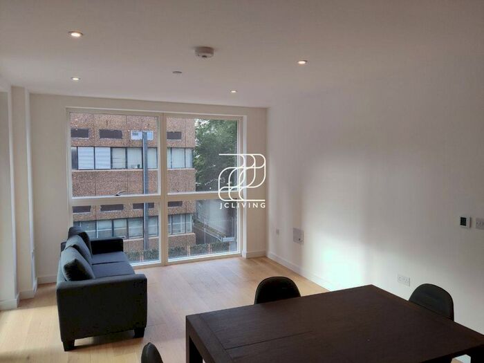2 Bedroom Flat To Rent In West Ealing, London, W13