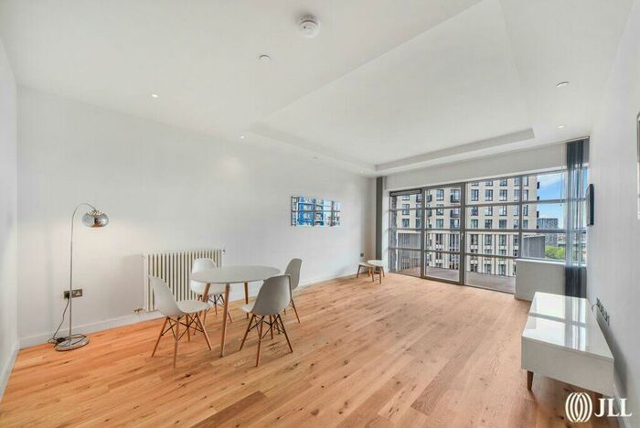 2 Bedroom Flat To Rent In Kent Building London, E14