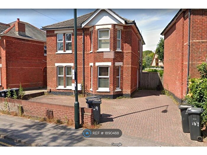 6 Bedroom Detached House To Rent In Alma Road, Bournemouth, BH9