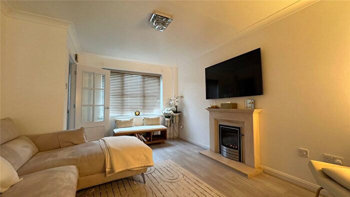 1 Bedroom Semi-Detached House To Rent In Lindsey Road, Uxbridge, Bp, UB9