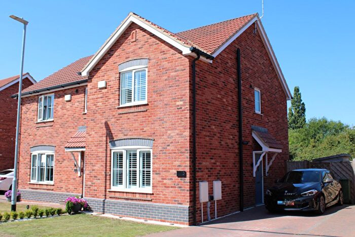 2 Bedroom Semi-Detached House For Sale In Albert Close, Barnetby, DN38