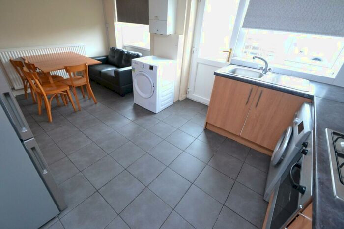 3 Bedroom Terraced House To Rent In St Anthonys Court, Lenton, Nottingham, NG7