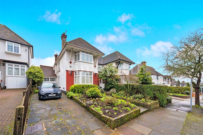 4 Bedroom Semi Detached House For Sale In Wessex Gardens, London, NW11