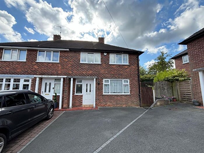 3 Bedroom Semi-Detached House To Rent In Meadow Close, Hale, Altrincham, WA15